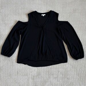 Cold Shoulder Black Top With Hidden Snap Closure Women’s Size Large